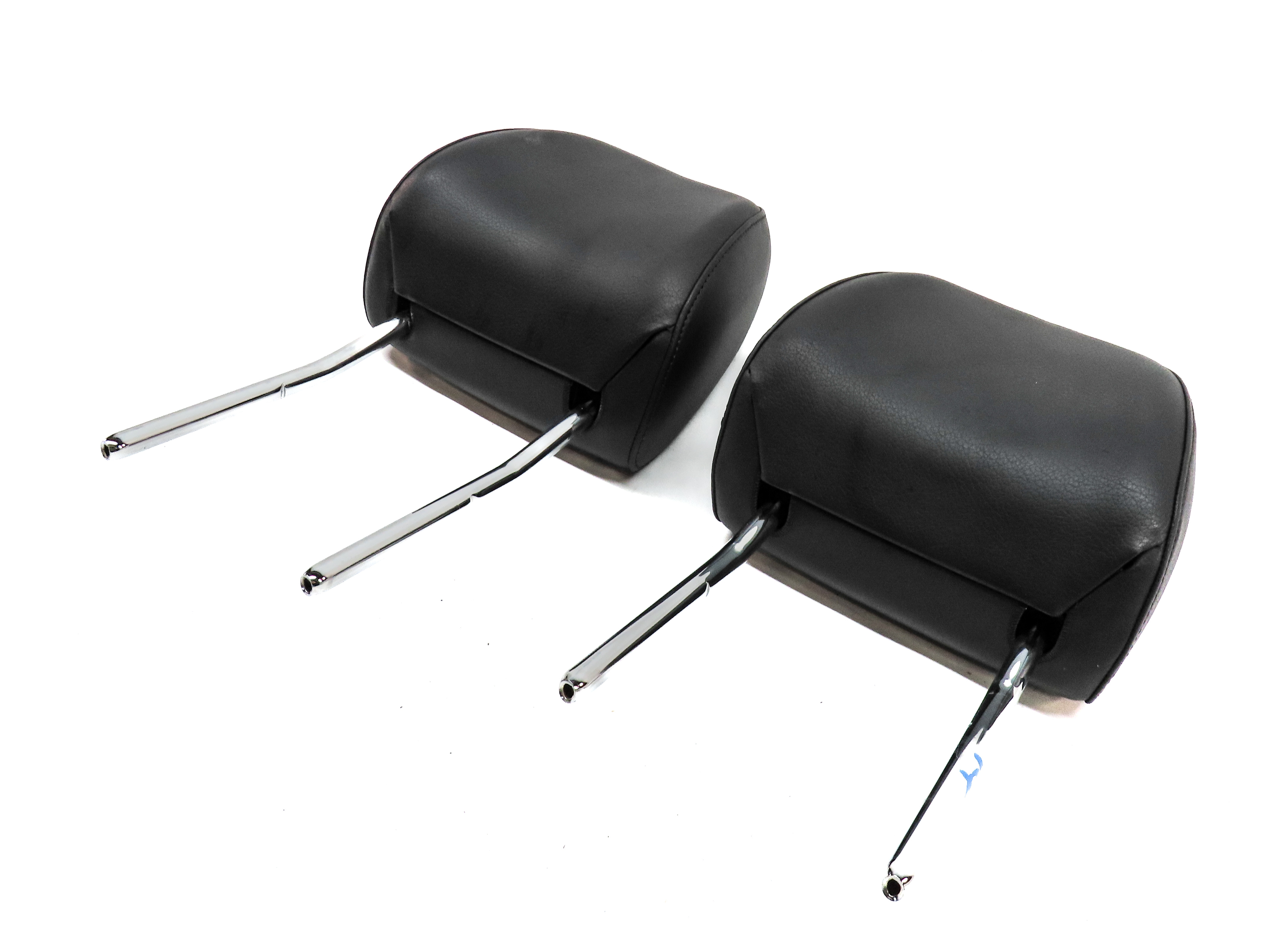 AUDI 15-18 Q3 (13-17 Q5 SQ5) FRONT LEFT & RIGHT SEAT HEADREST SET 2 (Black) — exact item pictured